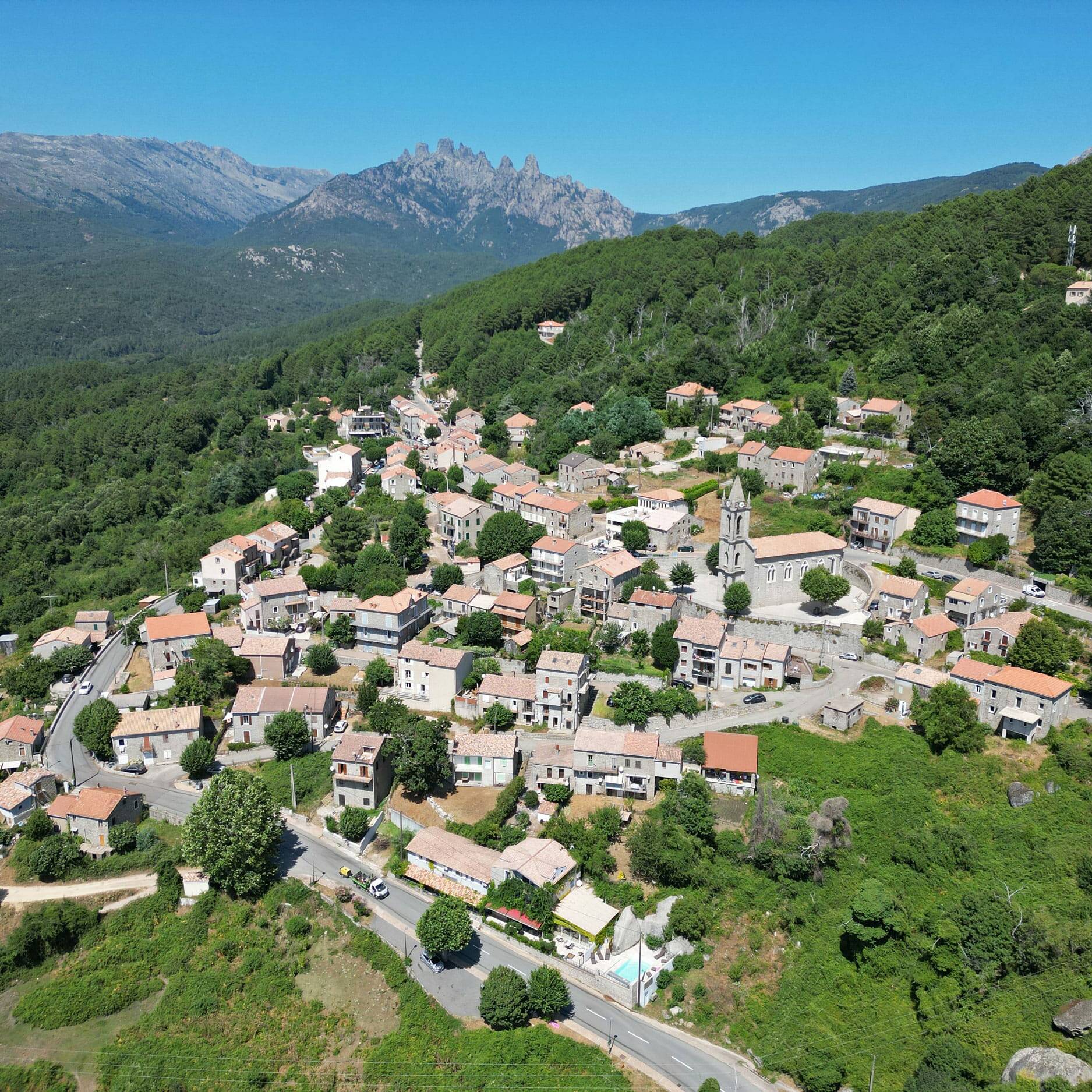 Zonza et les Aiguilles de Bavella